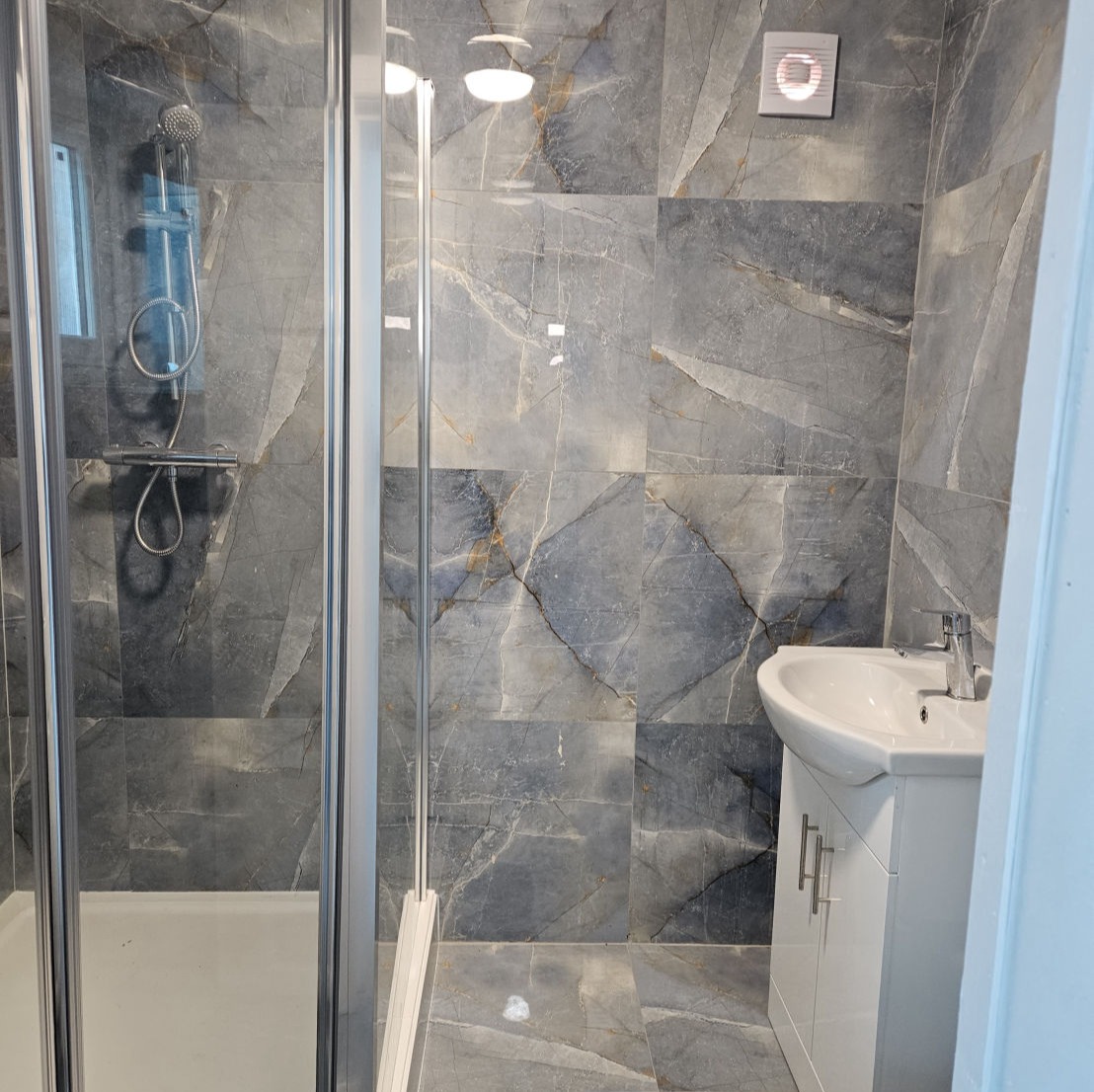 Another En Suite Shower Unit Installation